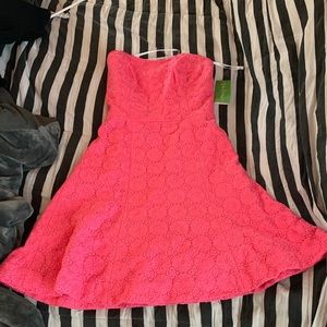 NWT Size 6 Lilly Dress!